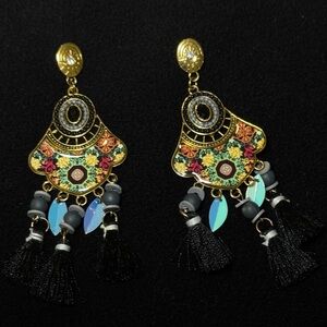 Vintage earrings Gold Tone, Rhinestones, Glass Beads dangles Brooch handmade
